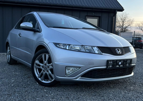 Honda Civic cena 27900 przebieg: 209000, rok produkcji 2011 z Jastrowie małe 407